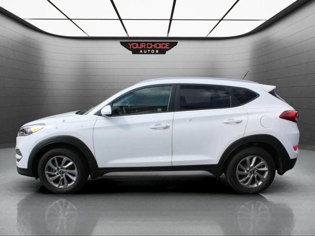 2017 Hyundai Tucson SE AWD 4dr SUV - 22930549 - 1
