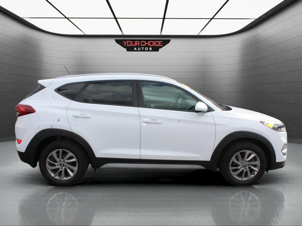 2017 Hyundai Tucson SE AWD 4dr SUV - 22930549 - 5
