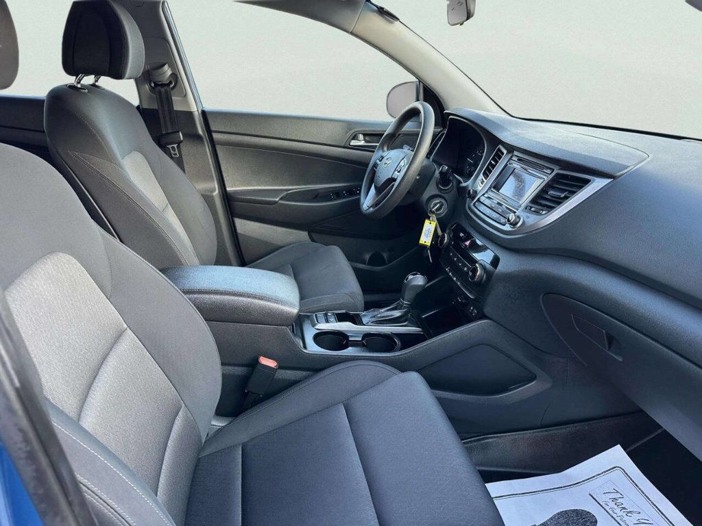 2017 Hyundai Tucson SE AWD 4dr SUV - 22959637 - 14