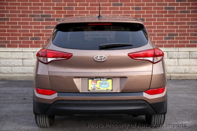 2017 Hyundai Tucson SE FWD - 22758353 - 17