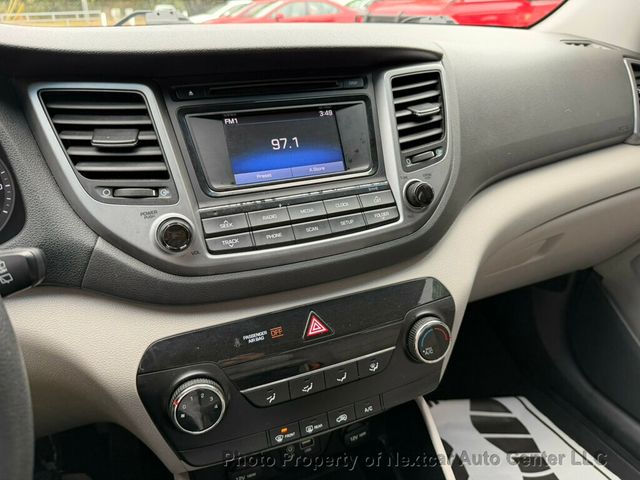 2017 Hyundai Tucson SE FWD - 22956458 - 17