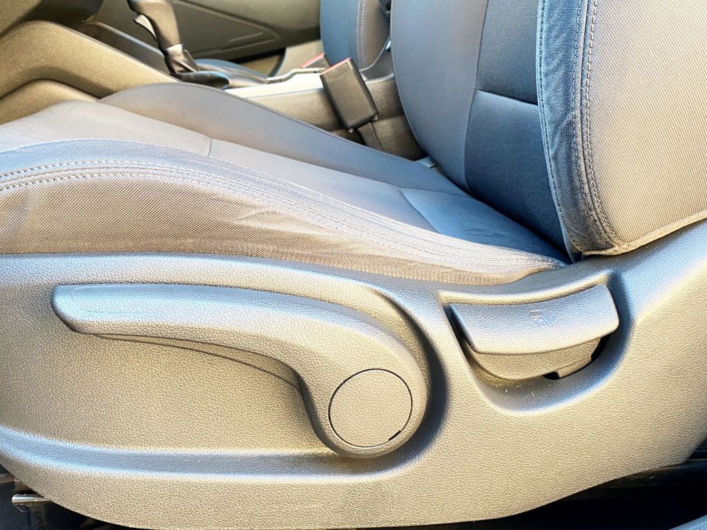 2017 Hyundai Tucson SE FWD - 22993138 - 18