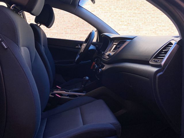 2017 Hyundai Tucson SE FWD - 22993138 - 36