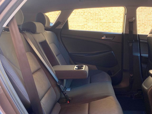 2017 Hyundai Tucson SE FWD - 22993138 - 41