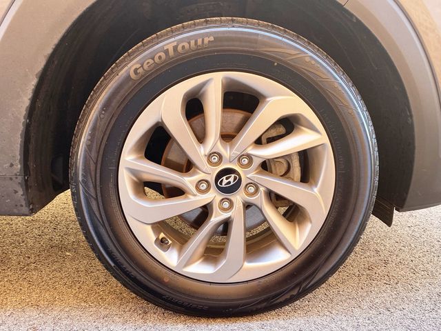 2017 Hyundai Tucson SE FWD - 22993138 - 49