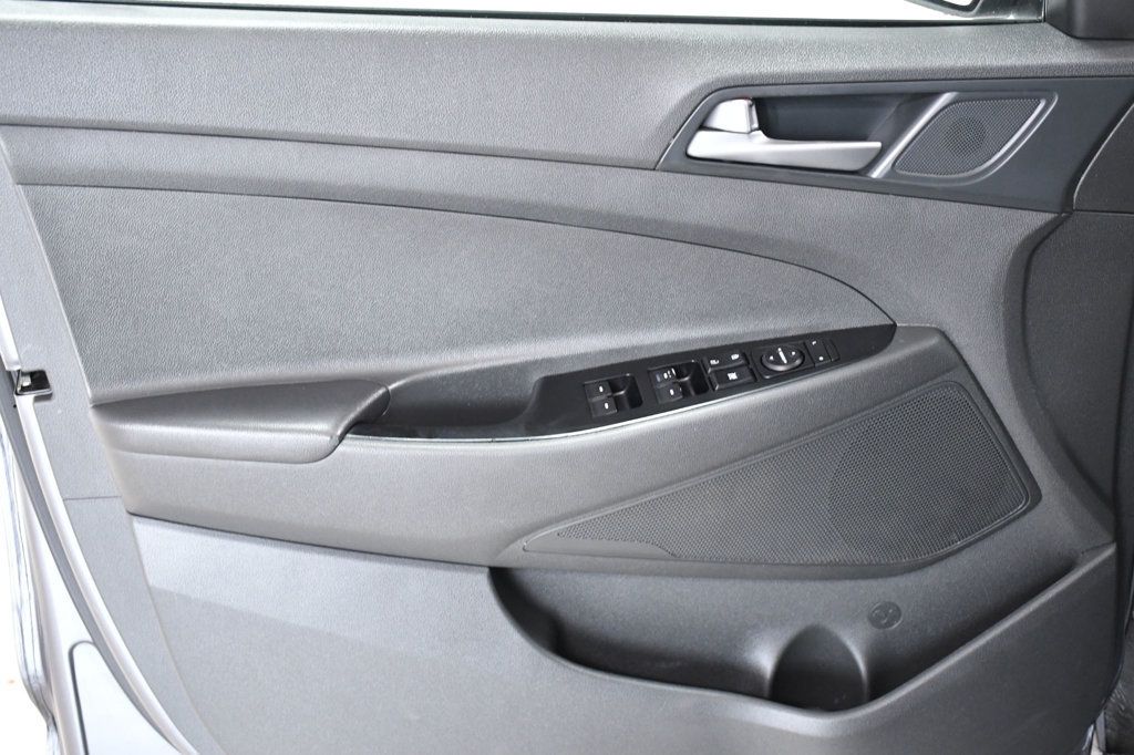 2017 Hyundai Tucson SE FWD - 23001534 - 8