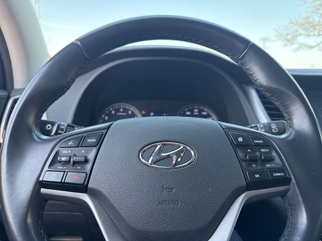 2017 Hyundai Tucson SE Plus AWD - 23005752 - 9