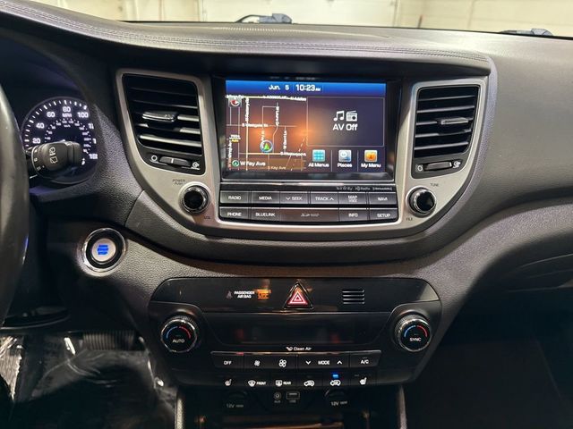 2017 Hyundai Tucson SE Plus AWD - 23005752 - 14