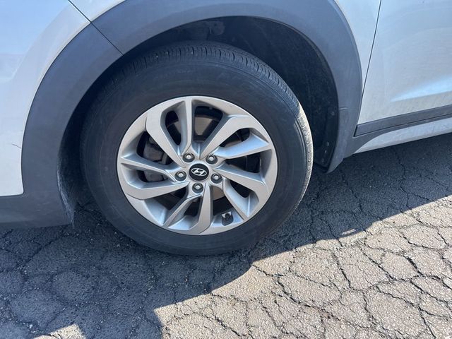 2017 Hyundai Tucson SE Plus AWD - 23005752 - 1
