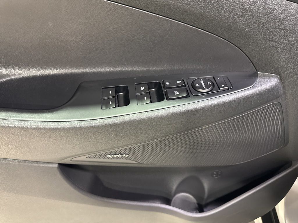 2017 Hyundai Tucson SE Plus AWD - 23005752 - 27