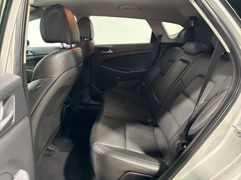 2017 Hyundai Tucson SE Plus AWD - 23005752 - 28