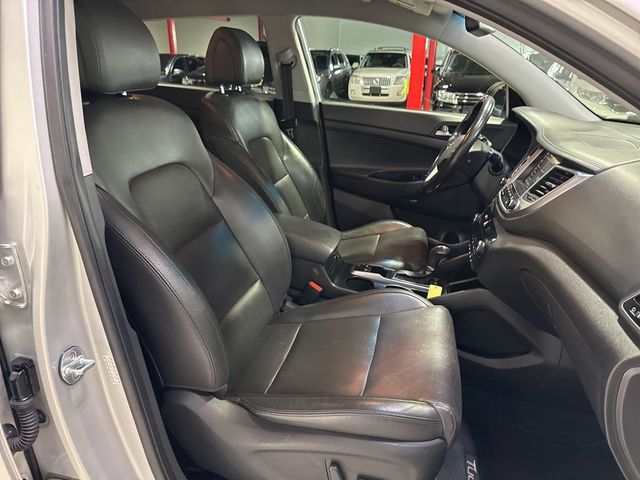 2017 Hyundai Tucson SE Plus AWD - 23005752 - 39