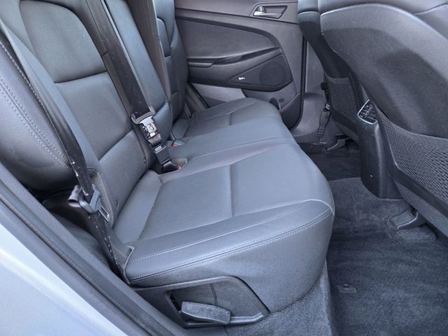 2017 Hyundai Tucson SE Plus FWD - 22979539 - 10