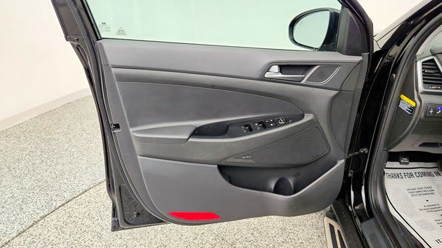 2017 Hyundai Tucson SE Plus FWD - 23086748 - 9
