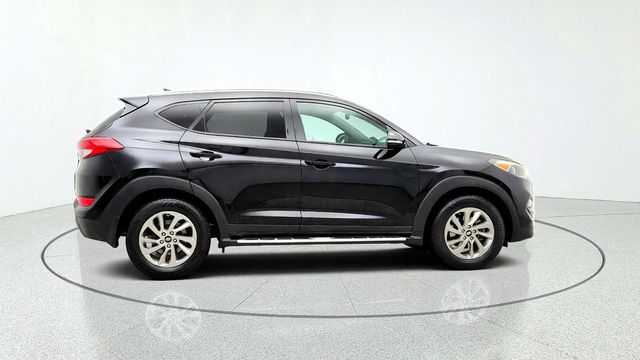 2017 Hyundai Tucson SE Plus FWD - 23086748 - 3