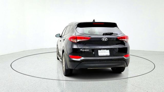 2017 Hyundai Tucson SE Plus FWD - 23086748 - 5