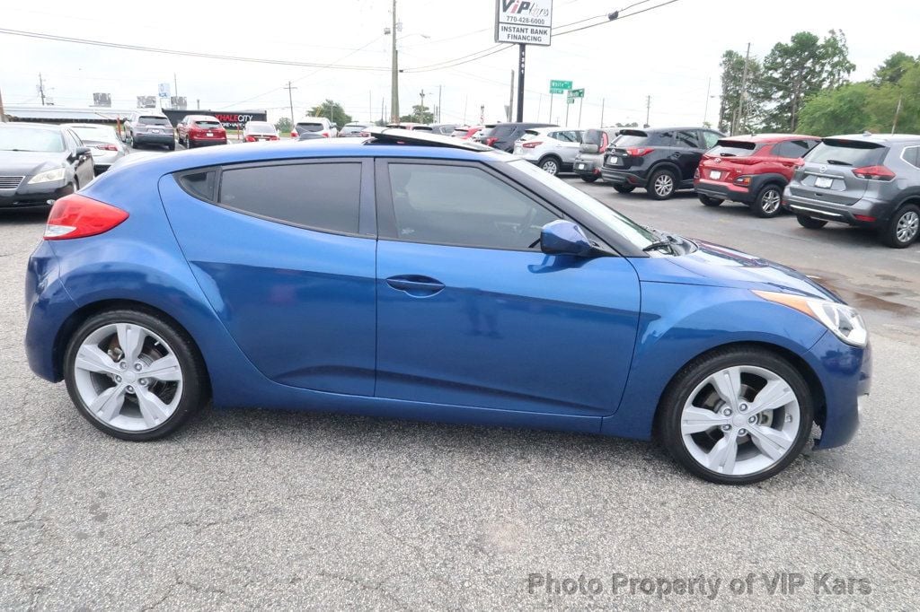 2017 Hyundai Veloster Value Edition Dual Clutch - 22527389 - 5