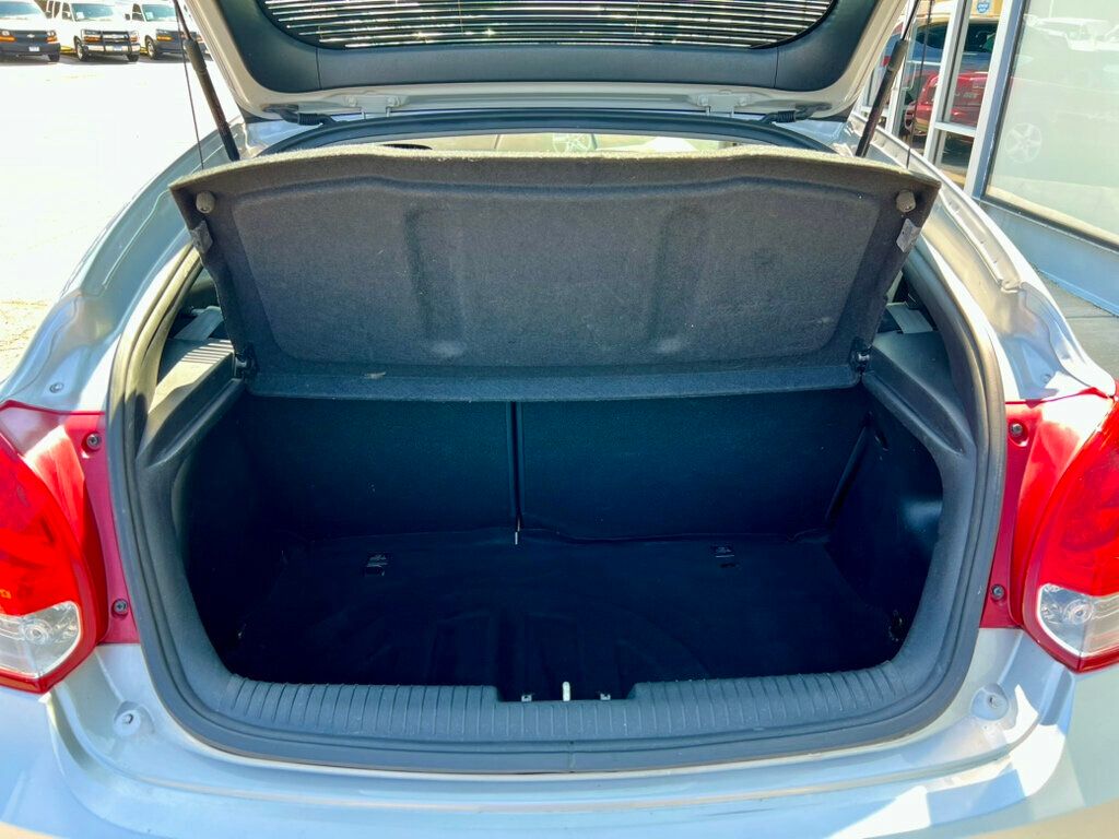 2017 Hyundai Veloster Value Edition Dual Clutch - 22892627 - 6