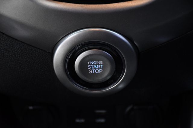 2017 Hyundai Veloster Value Edition Dual Clutch - 22966696 - 23