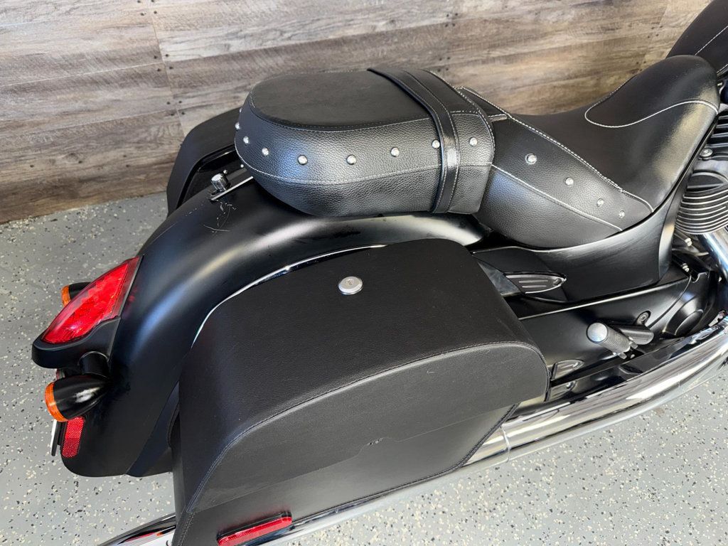 2017 Indian Chief Dark Horse SUPER CLEAN! - 22972623 - 7