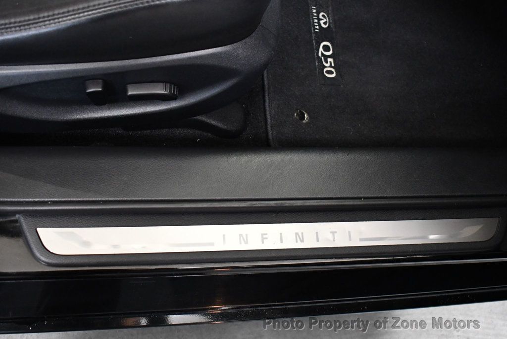 2017 Infiniti Q50 3.0t Premium AWD photo 14