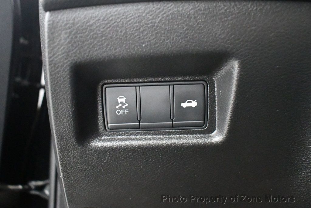 2017 Infiniti Q50 3.0t Premium AWD photo 27