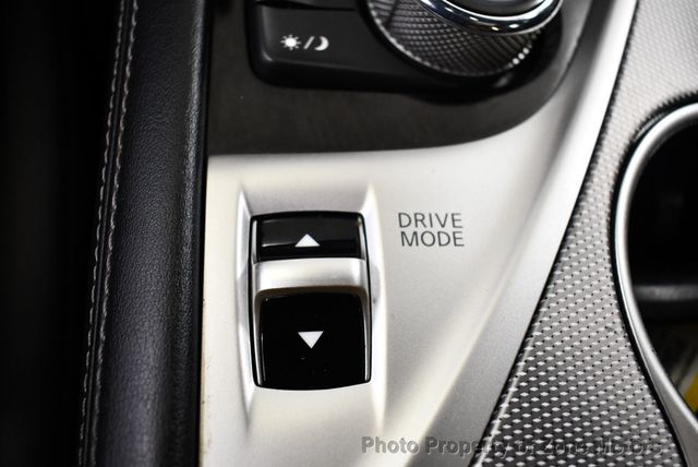2017 INFINITI Q50 3.0t Premium AWD - 22895019 - 38