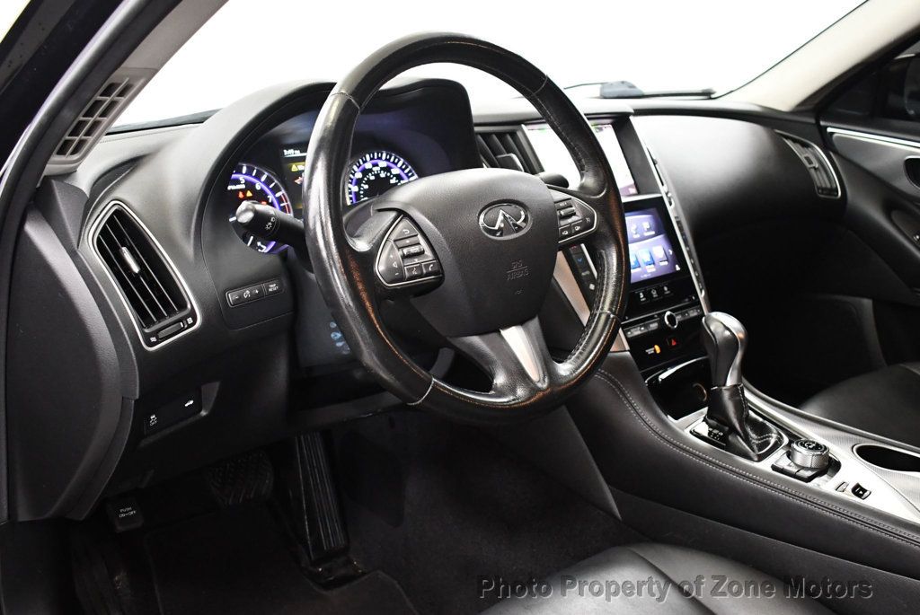 2017 Infiniti Q50 3.0t Premium AWD photo 5