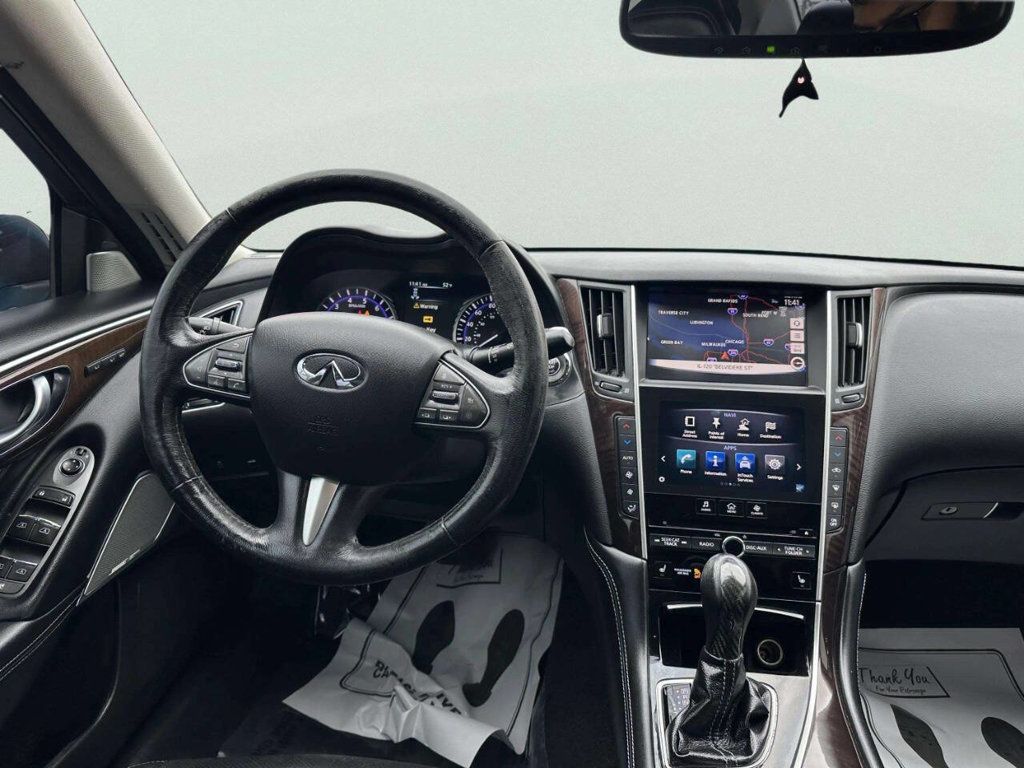 2017 INFINITI Q50 3.0t Premium AWD - 23020841 - 17