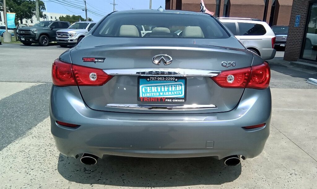 2017 Infiniti Q50 3.0t Premium photo 3