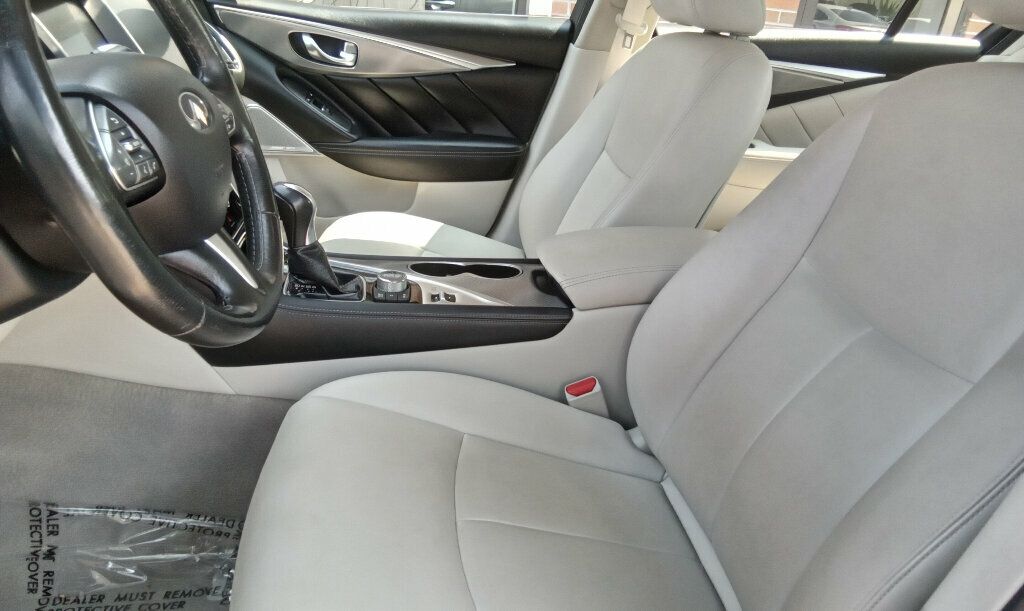 2017 Infiniti Q50 3.0t Premium photo 7