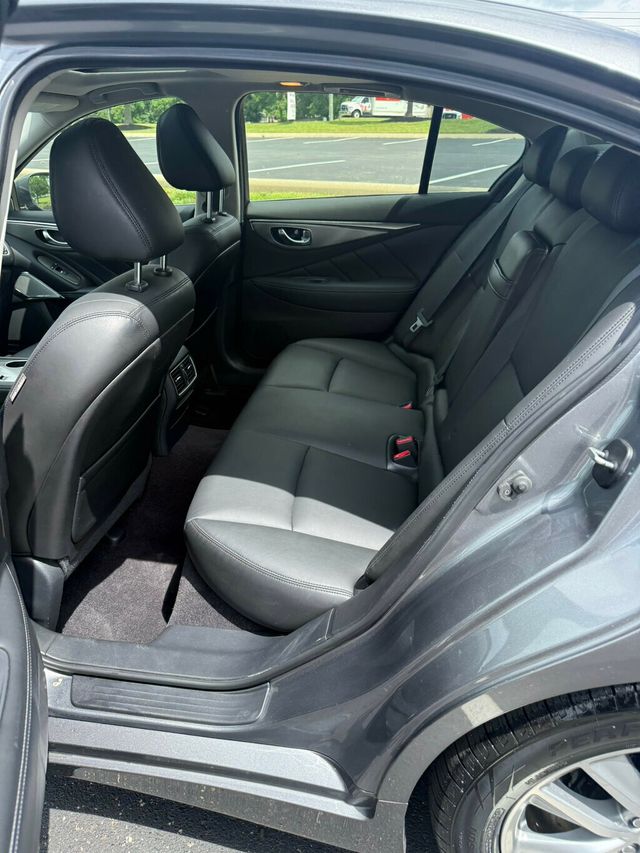 2017 INFINITI Q50 3.0t Signature Edition AWD - 22924790 - 11