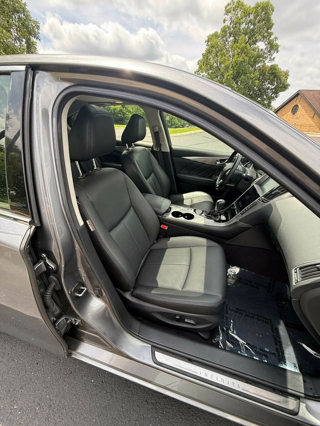 2017 INFINITI Q50 3.0t Signature Edition AWD - 22924790 - 14