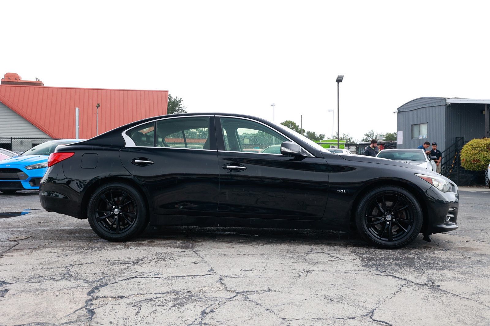 2017 Infiniti Q50 3.0t Signature Edition AWD photo 13