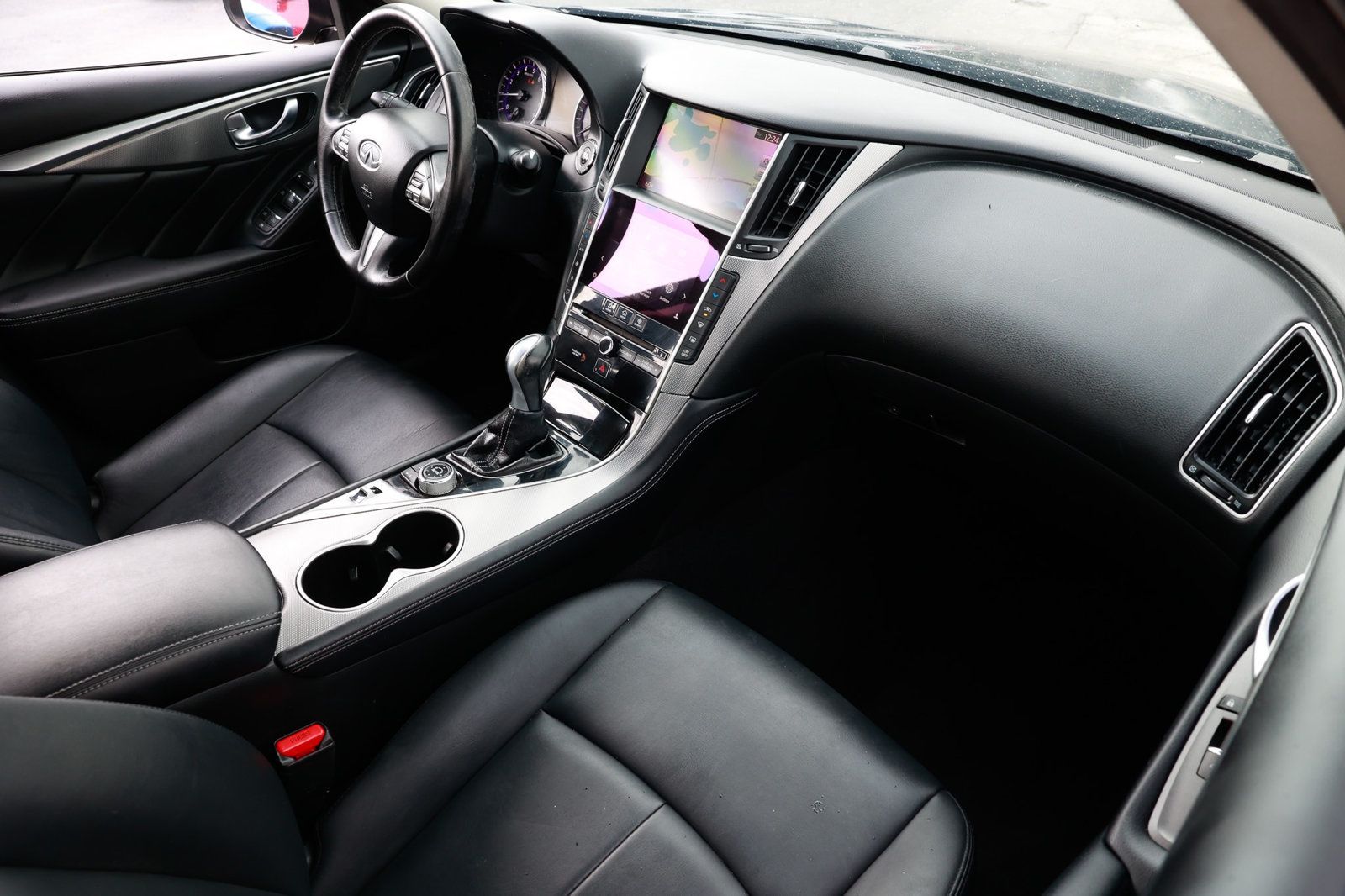 2017 Infiniti Q50 3.0t Signature Edition AWD photo 16