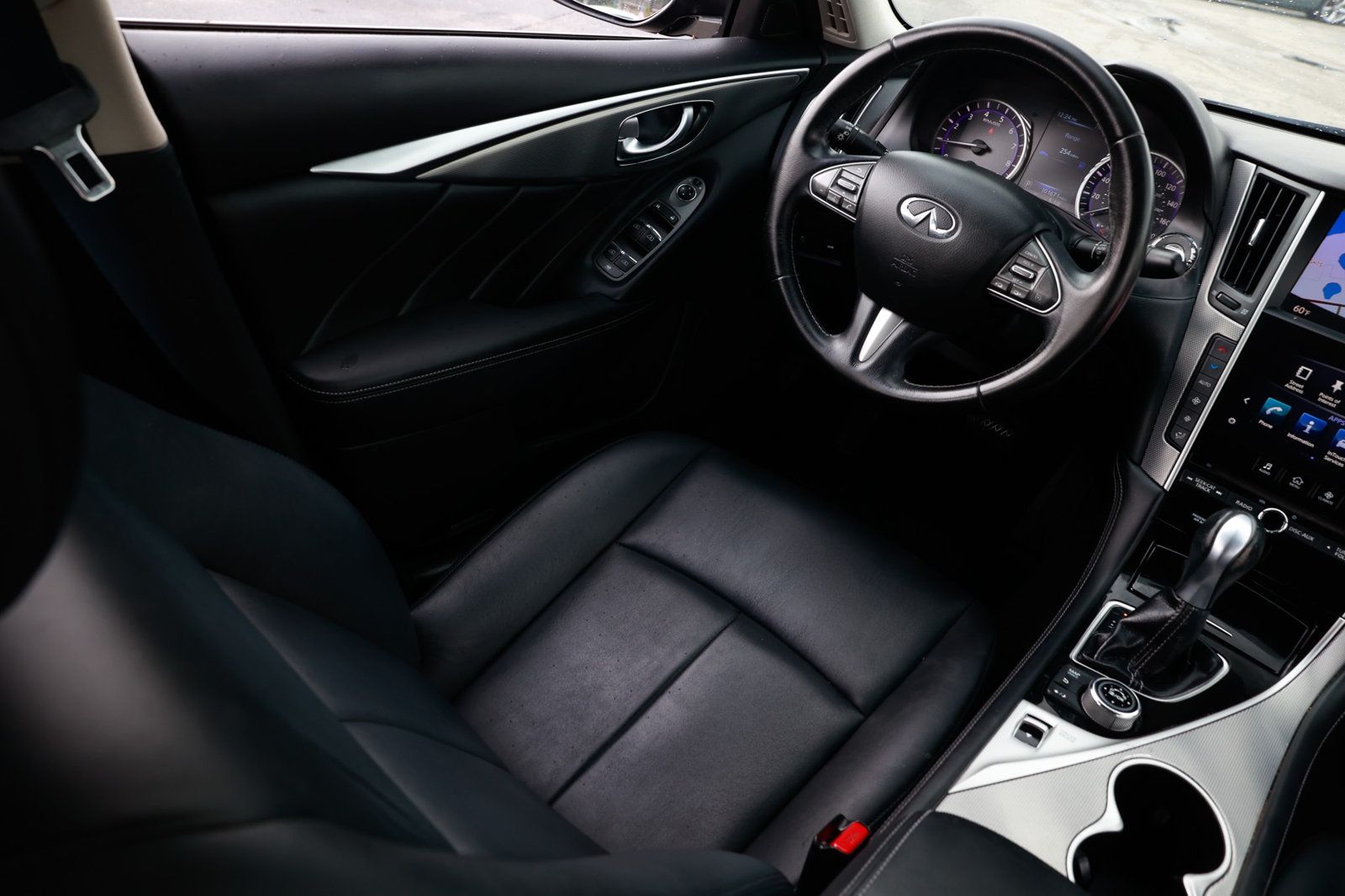2017 Infiniti Q50 3.0t Signature Edition AWD photo 19