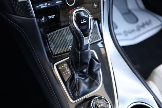 2017 INFINITI Q60 2.0t Premium RWD - 22971791 - 36