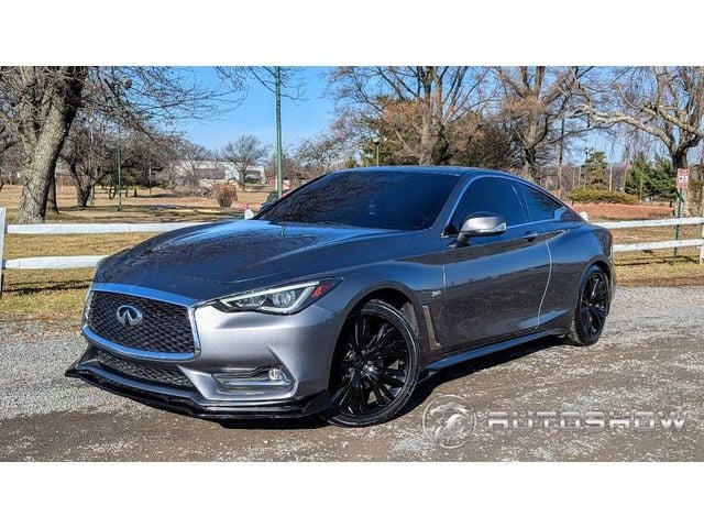 2017 INFINITI Q60 Coupe Premium photo 1