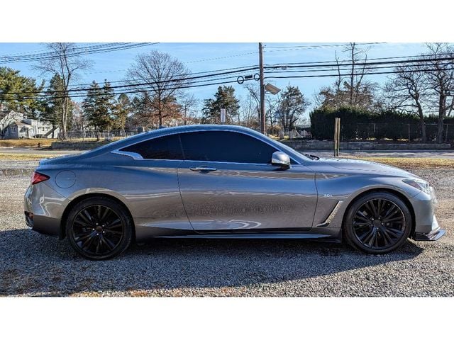 2017 INFINITI Q60 Coupe Premium photo 8