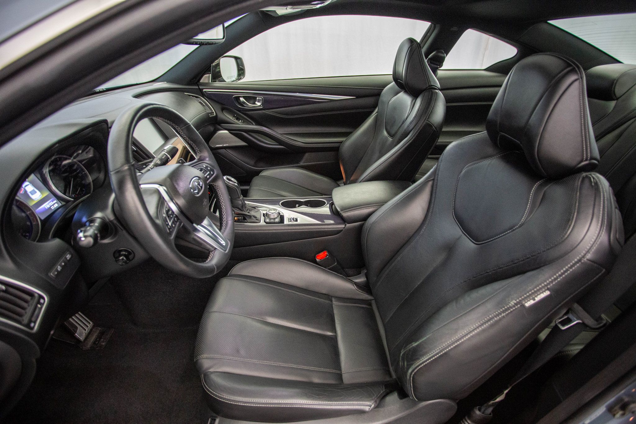 2017 Infiniti Q60 Red Sport 400 photo 18