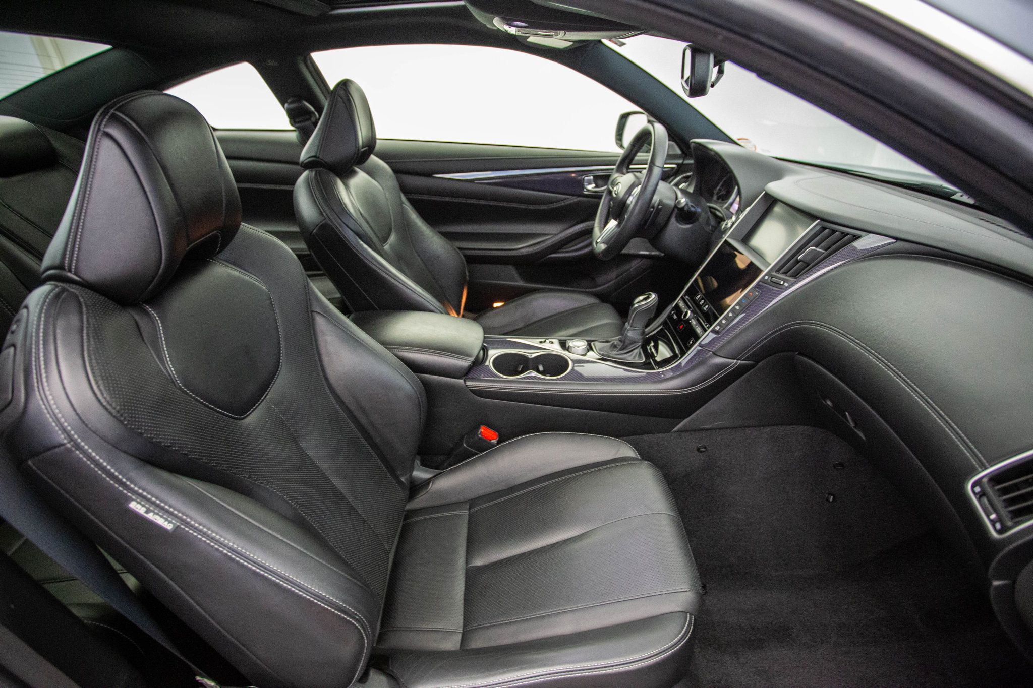 2017 Infiniti Q60 Red Sport 400 photo 21