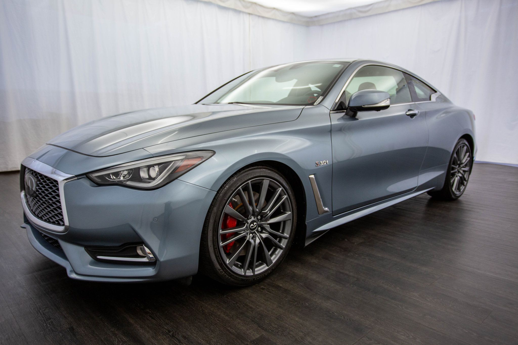 2017 Infiniti Q60 Red Sport 400 photo 25
