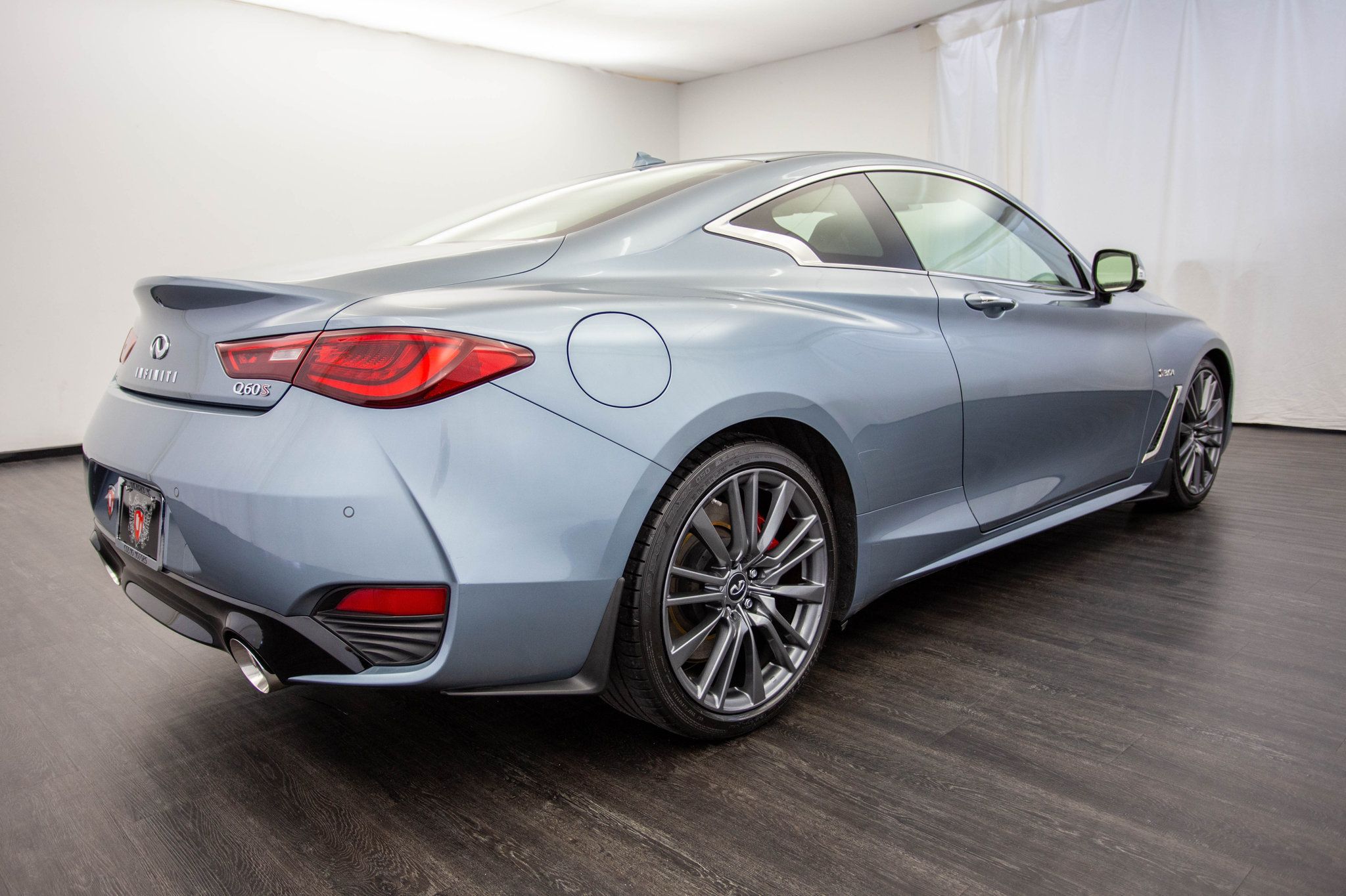 2017 Infiniti Q60 Red Sport 400 photo 26