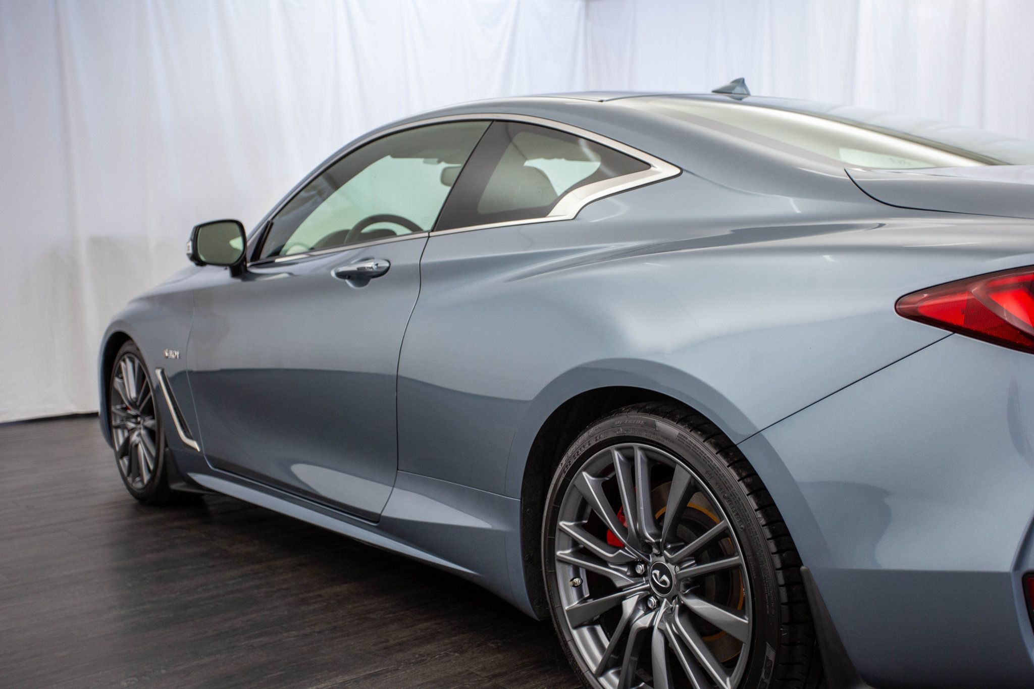 2017 Infiniti Q60 Red Sport 400 photo 28