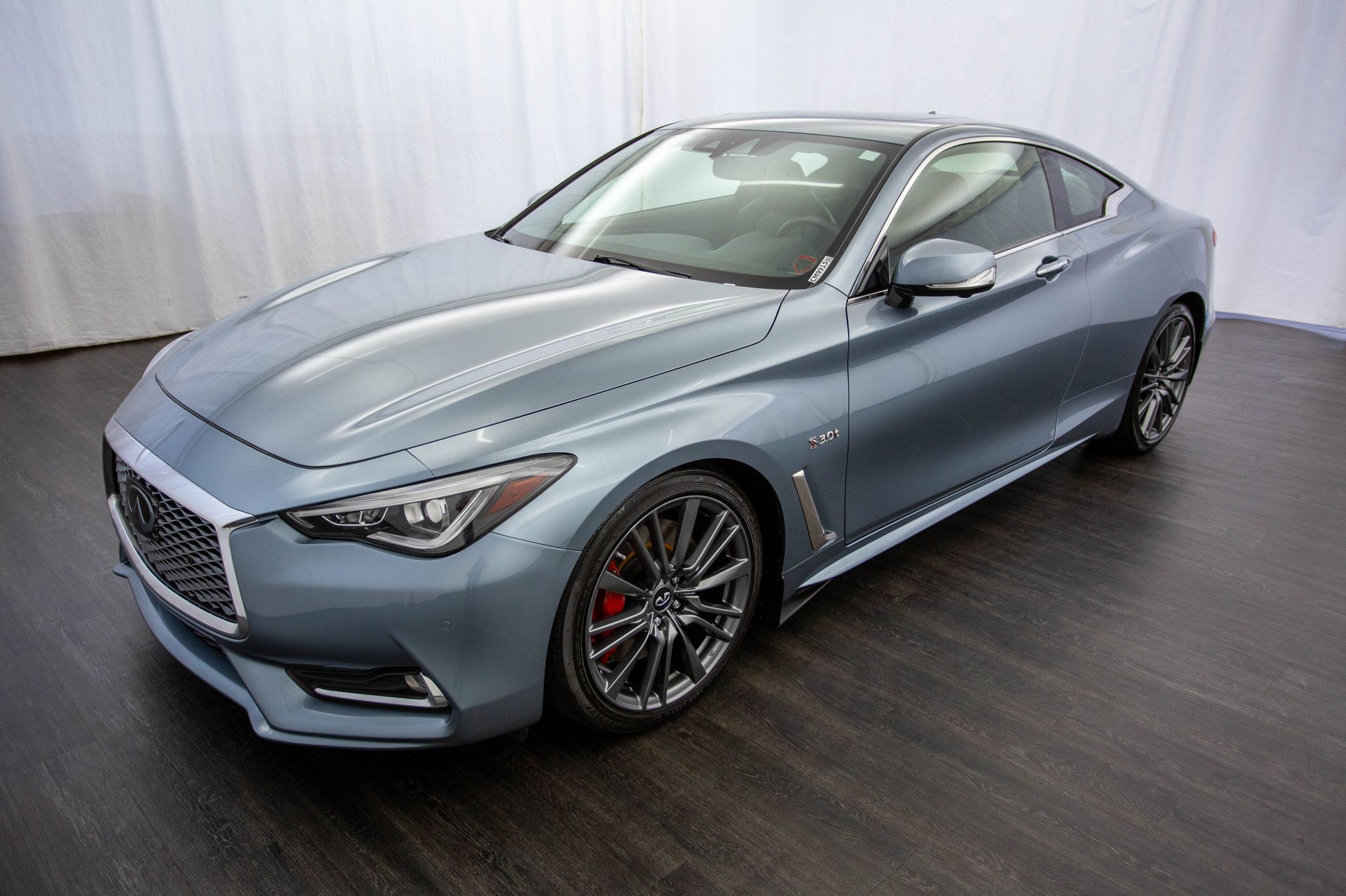 2017 Infiniti Q60 Red Sport 400 photo 4