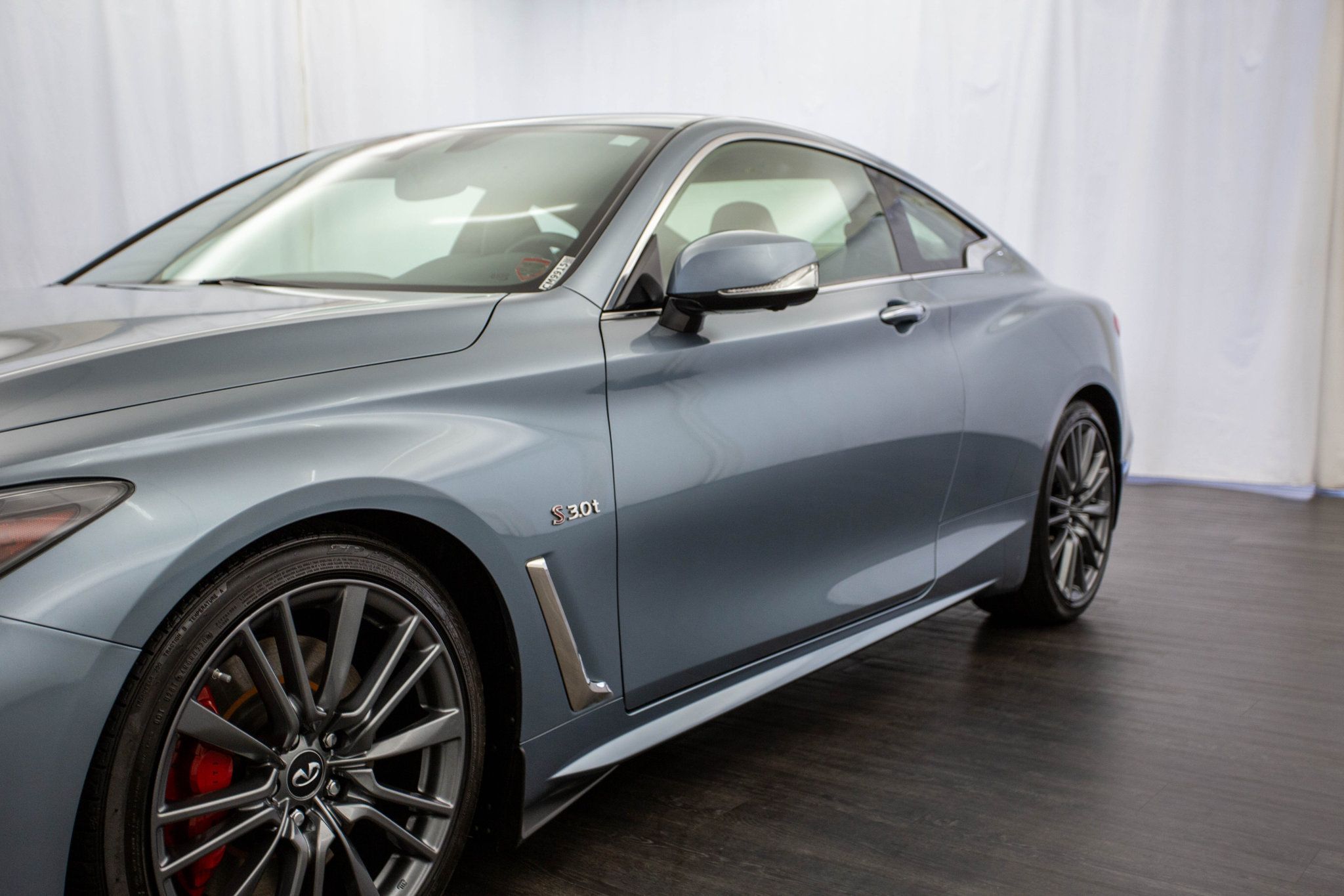 2017 Infiniti Q60 Red Sport 400 photo 31