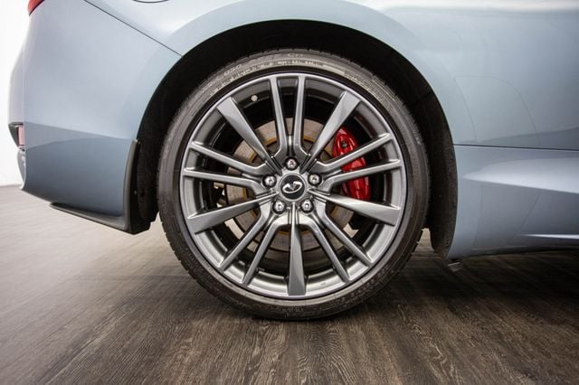 2017 INFINITI Q60 Red Sport 400 RWD - 22917248 - 38