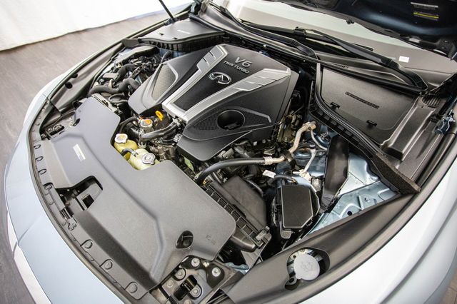 2017 INFINITI Q60 Red Sport 400 RWD - 22917248 - 43