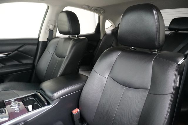 2017 INFINITI Q70 3.7 AWD - 22945218 - 9