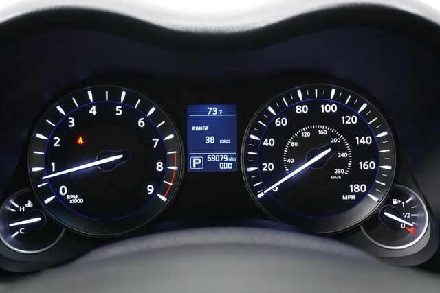 2017 INFINITI Q70 3.7 AWD - 22945218 - 16